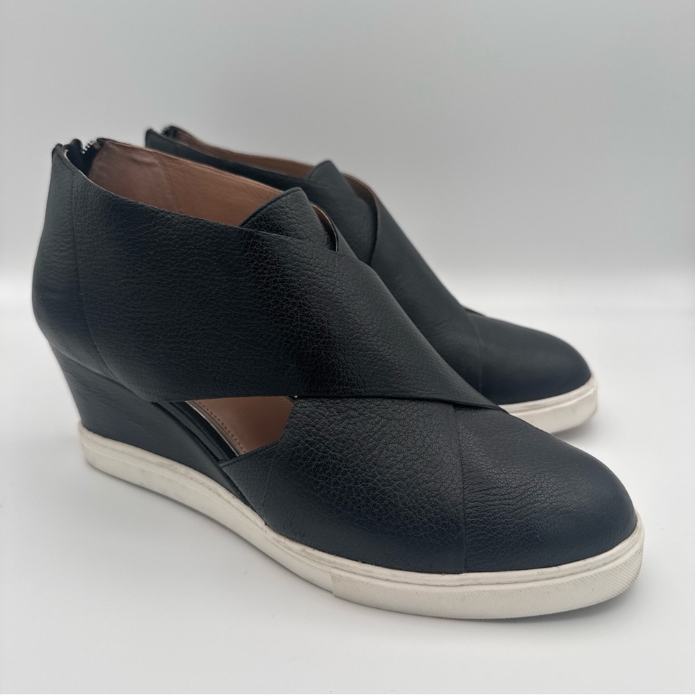 Linea Paolo Shoe Women's Size 9.5 Black‎ Leather Sneaker Bootie Wedge Faith